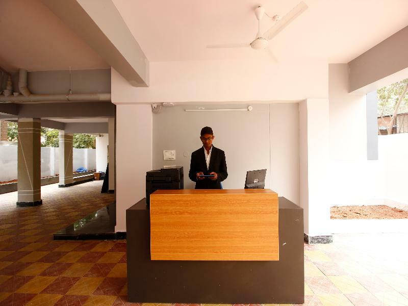 Hotel Oyo Silverkey 74581 Nallagandla Hyderabad Exterior foto